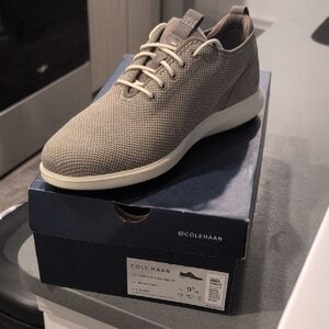 Cole Haan Men's Beige and Gray Sneakers